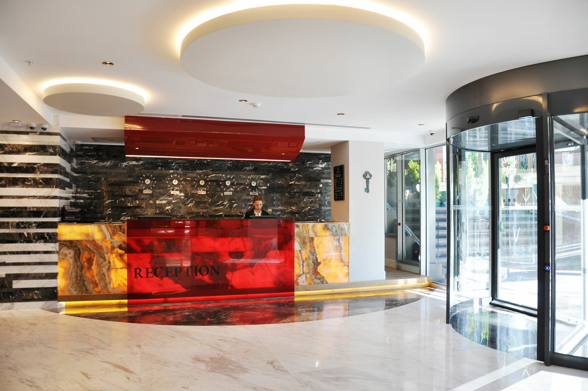 Veyron & Hotel Provincia di Istanbul